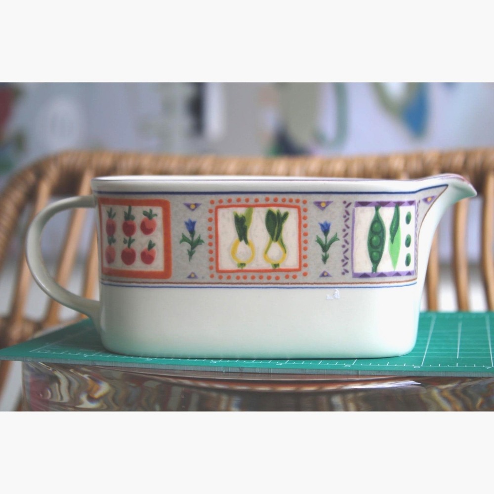 Ceramic Vegetable Garden Gravy Boat Sauce Pitcher White Multi-Color 8‎ Inch